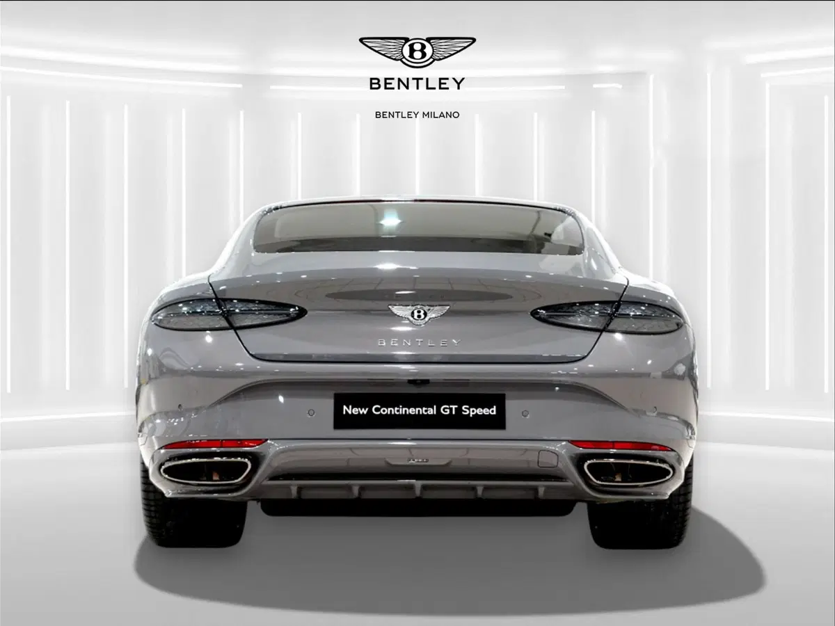 Bentley Continental GT nuova a Milano (6)