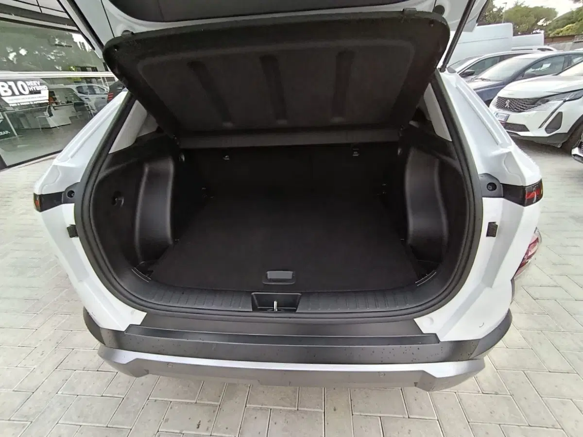 Hyundai Kona usata a Massa-Carrara (11)