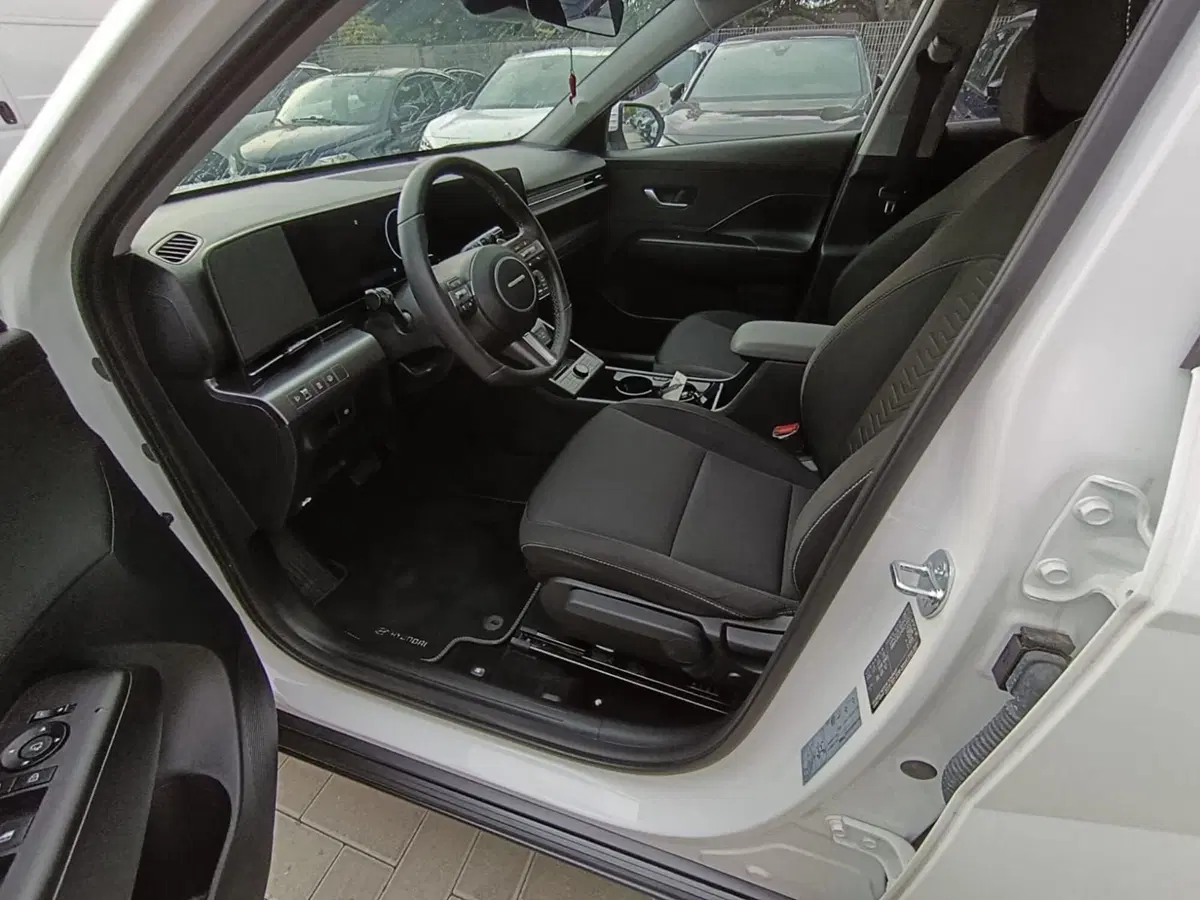 Hyundai Kona usata a Massa-Carrara (20)