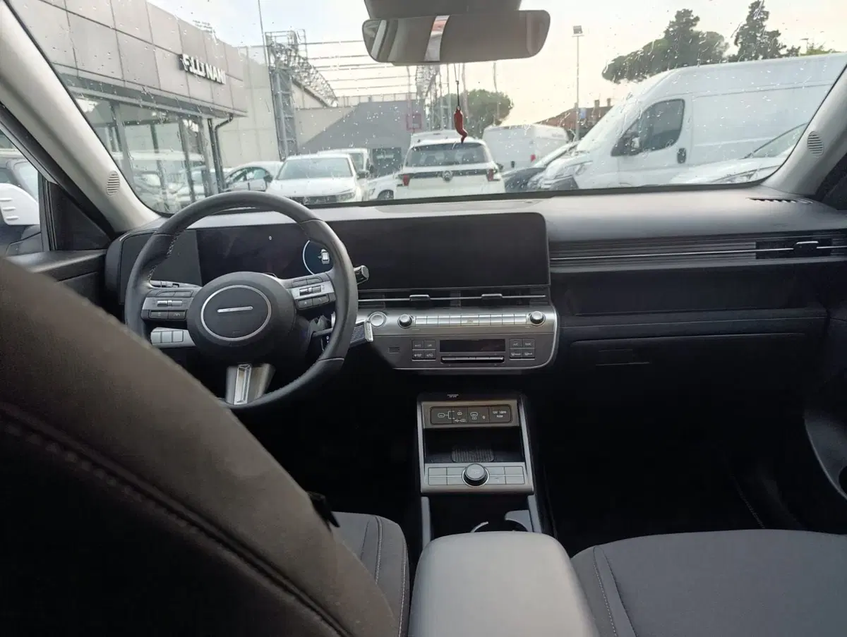 Hyundai Kona usata a Massa-Carrara (6)