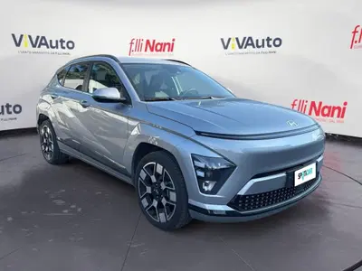 Hyundai Kona 64,8 kWh Exclusive del 2025 usata a Massa