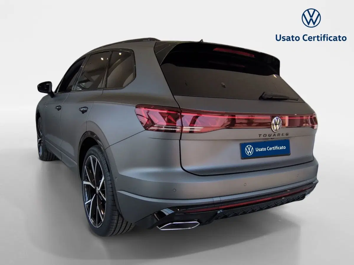 Volkswagen Touareg nuova a Agrigento (3)