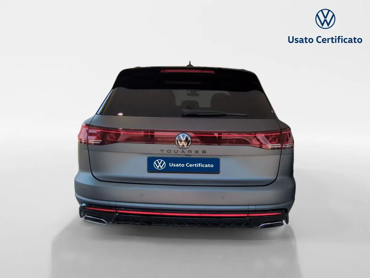 Volkswagen Touareg nuova a Agrigento (4)