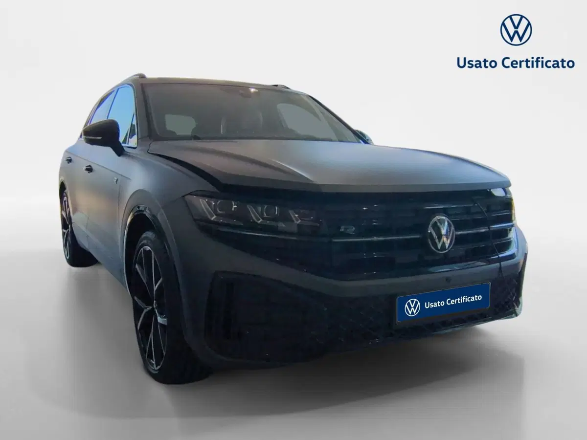 Volkswagen Touareg nuova a Agrigento (6)