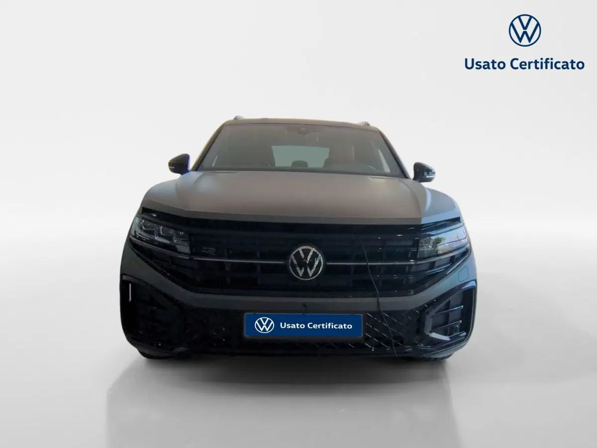 Volkswagen Touareg nuova a Agrigento (7)