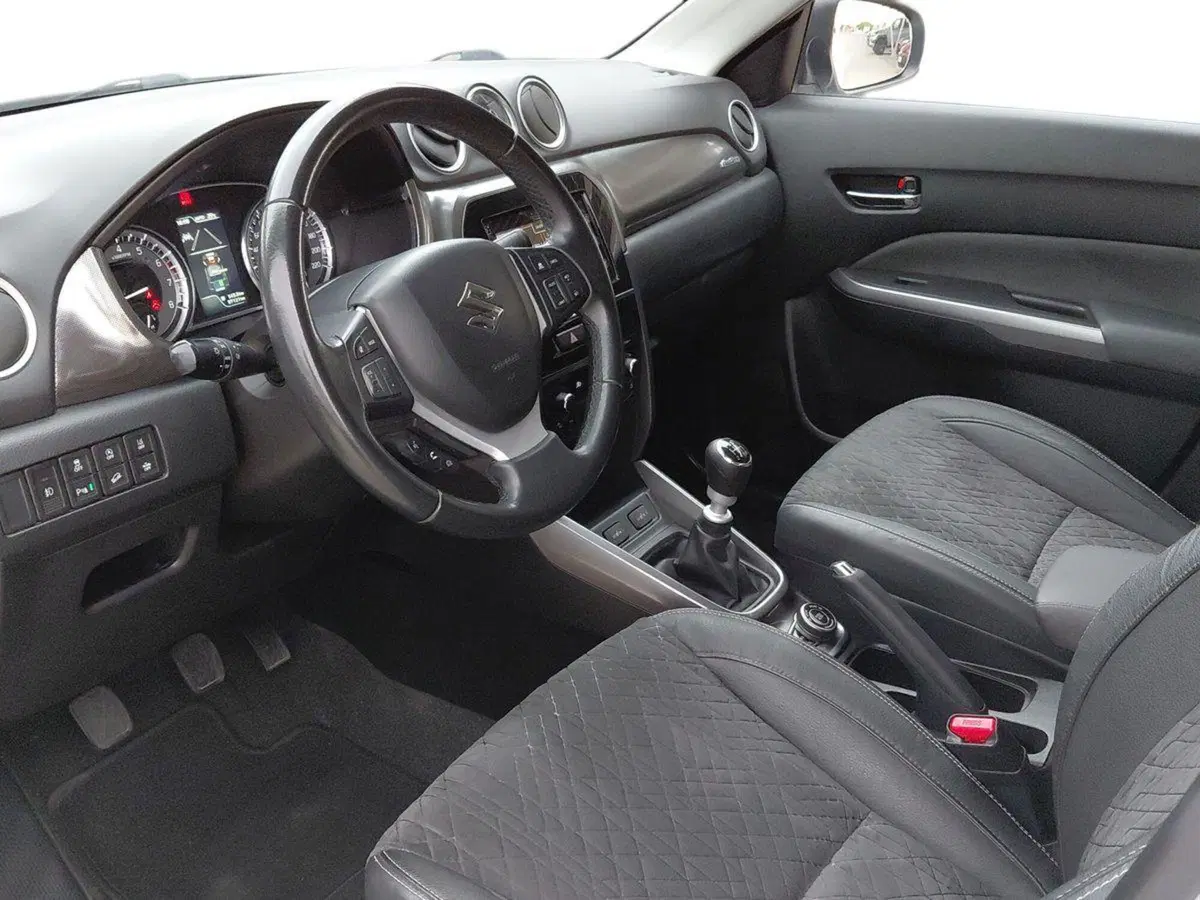Suzuki Vitara usata a Cagliari (6)
