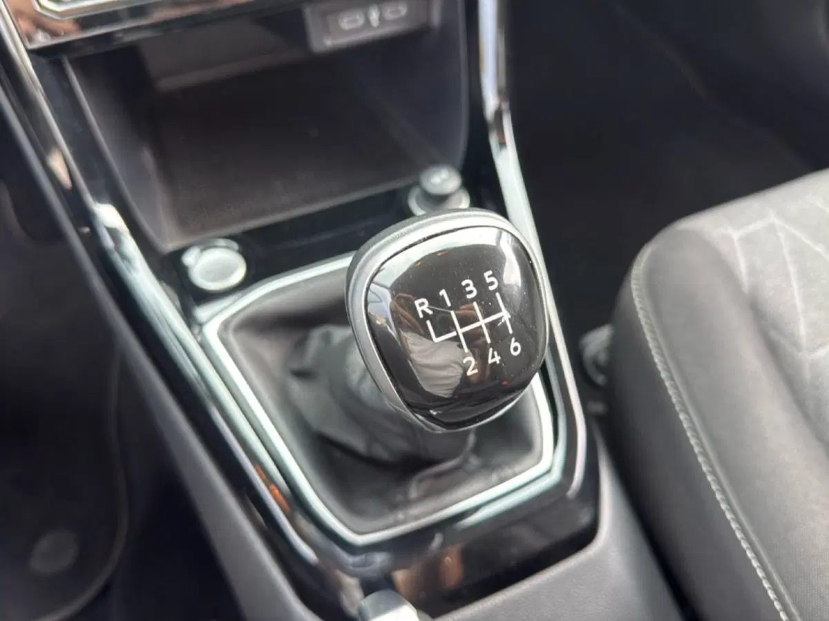 Volkswagen T-Cross usata a Terni (13)