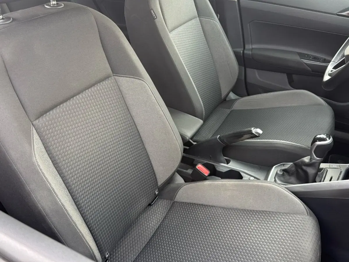 Volkswagen Taigo usata a Terni (11)