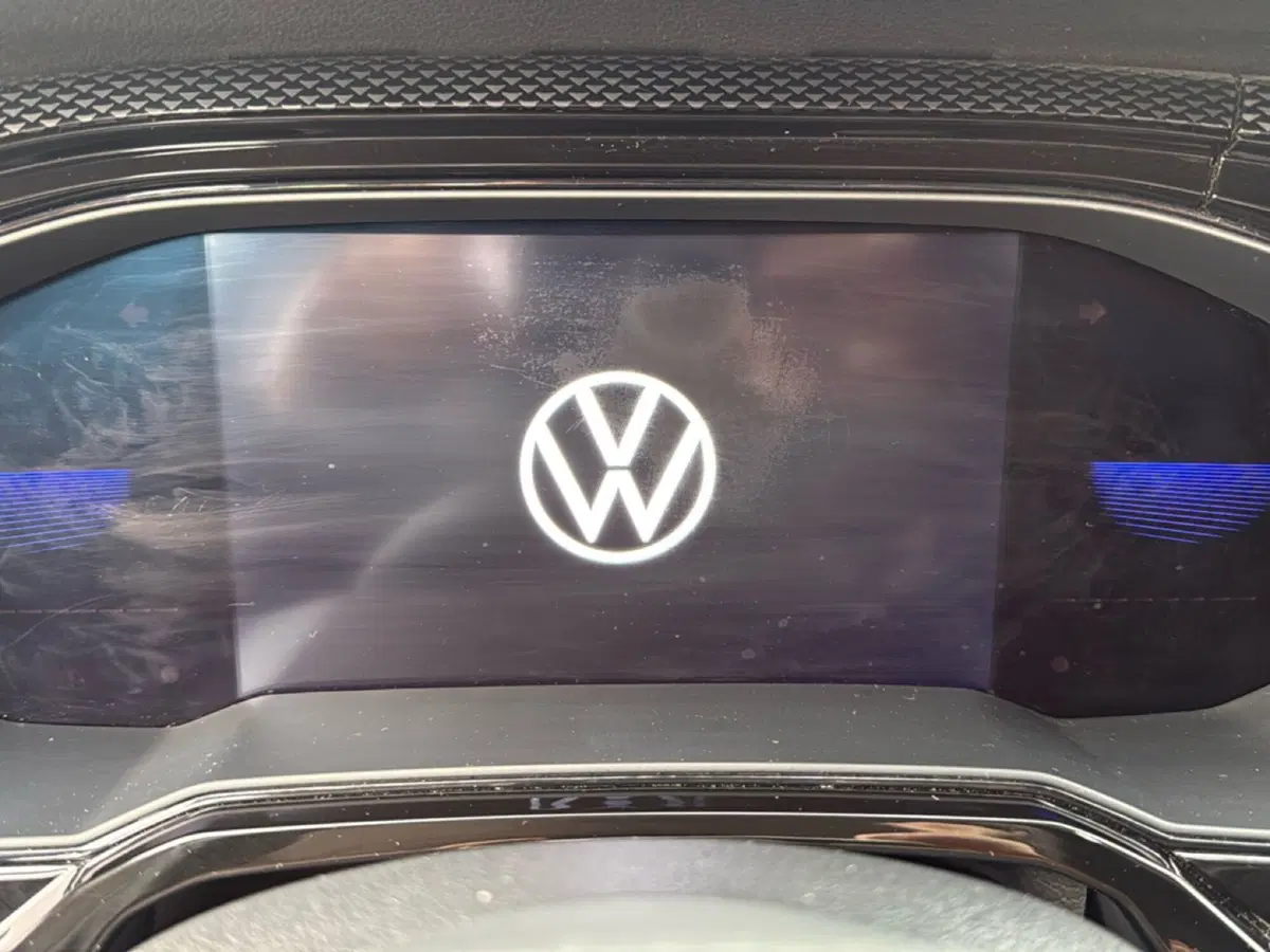 Volkswagen Taigo usata a Terni (16)