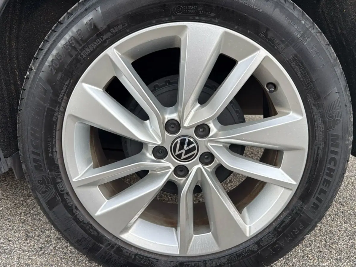 Volkswagen Taigo usata a Terni (6)