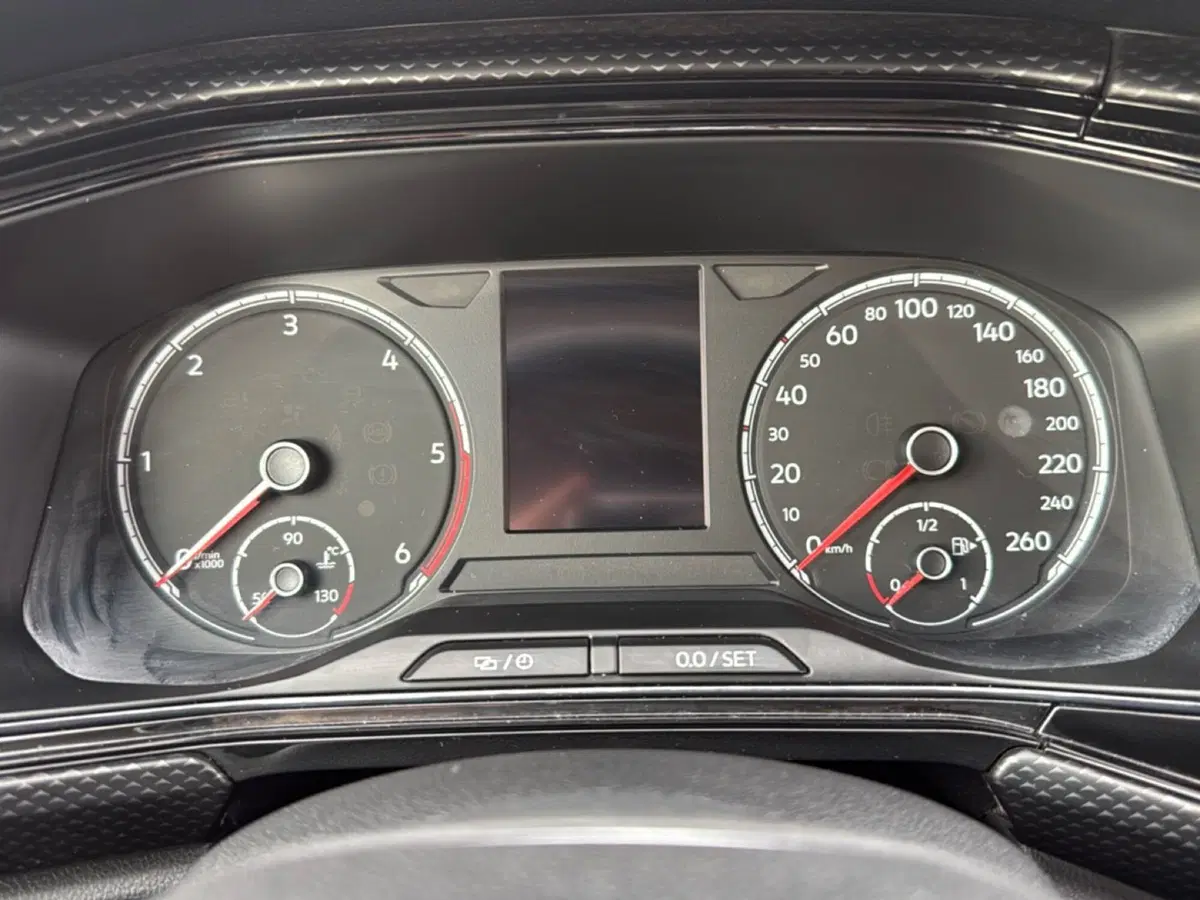 Volkswagen T-Cross usata a Terni (16)
