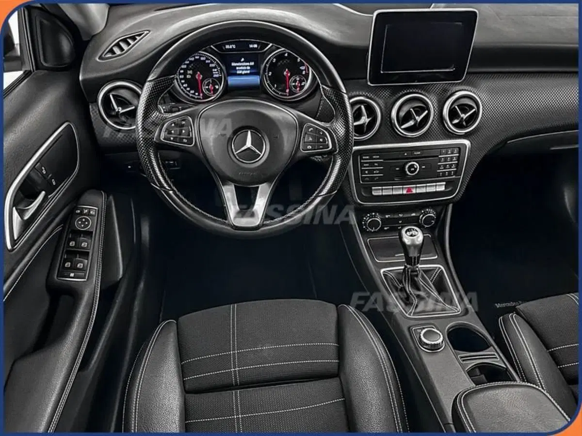 Mercedes-Benz Classe A usata a Milano (11)