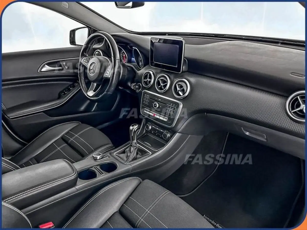 Mercedes-Benz Classe A usata a Milano (13)