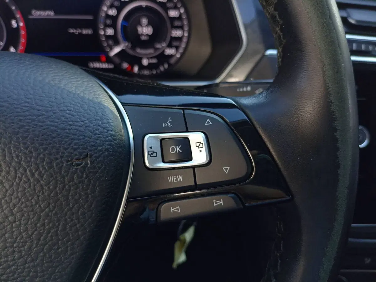Volkswagen Tiguan usata a Bari (6)
