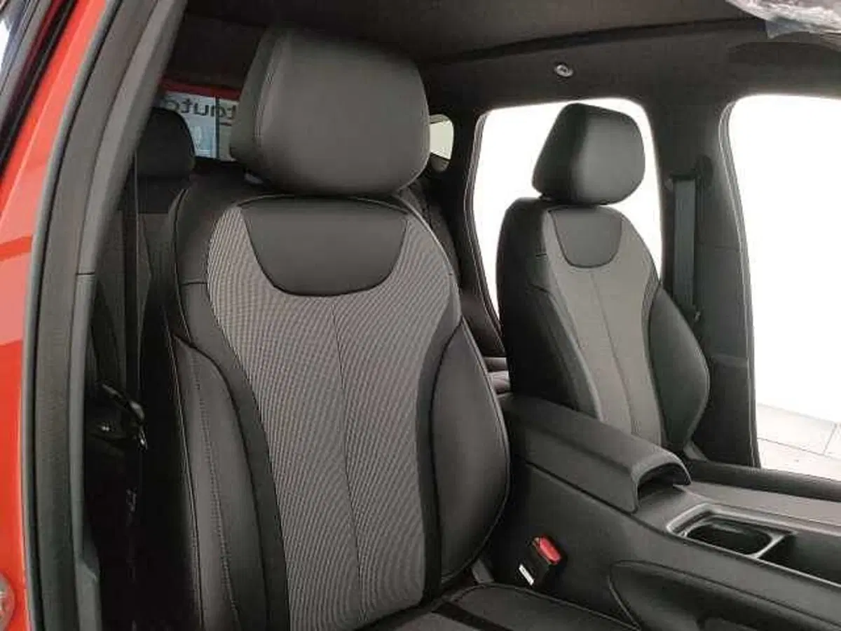 Byd Dolphin G DM-i nuova a Caserta (14)