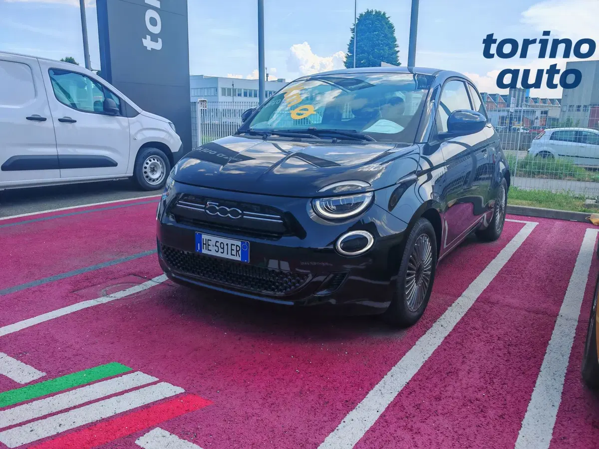 Fiat 500 nuova a Torino (3)