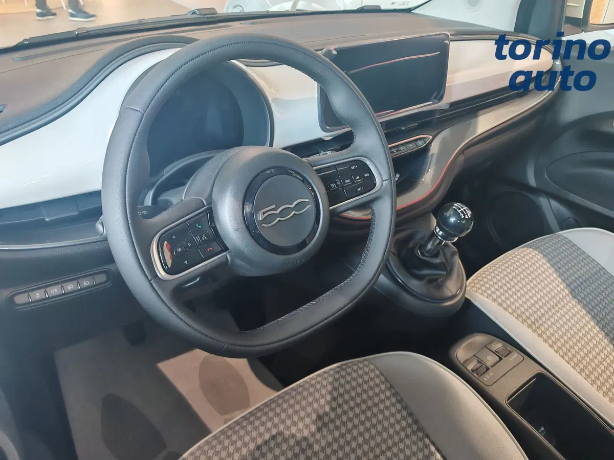 Fiat 500 nuova a Torino (5)