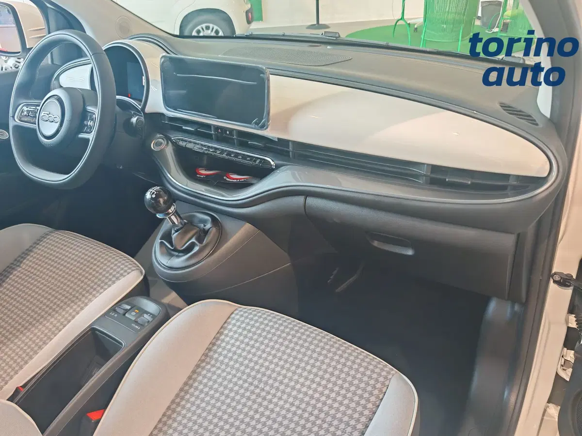 Fiat 500 nuova a Torino (6)