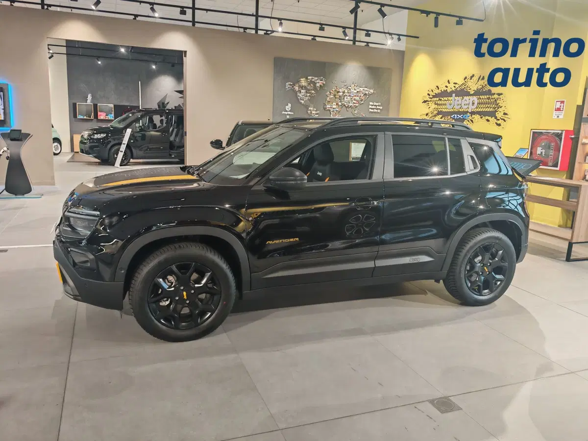 Jeep Avenger nuova a Torino (4)