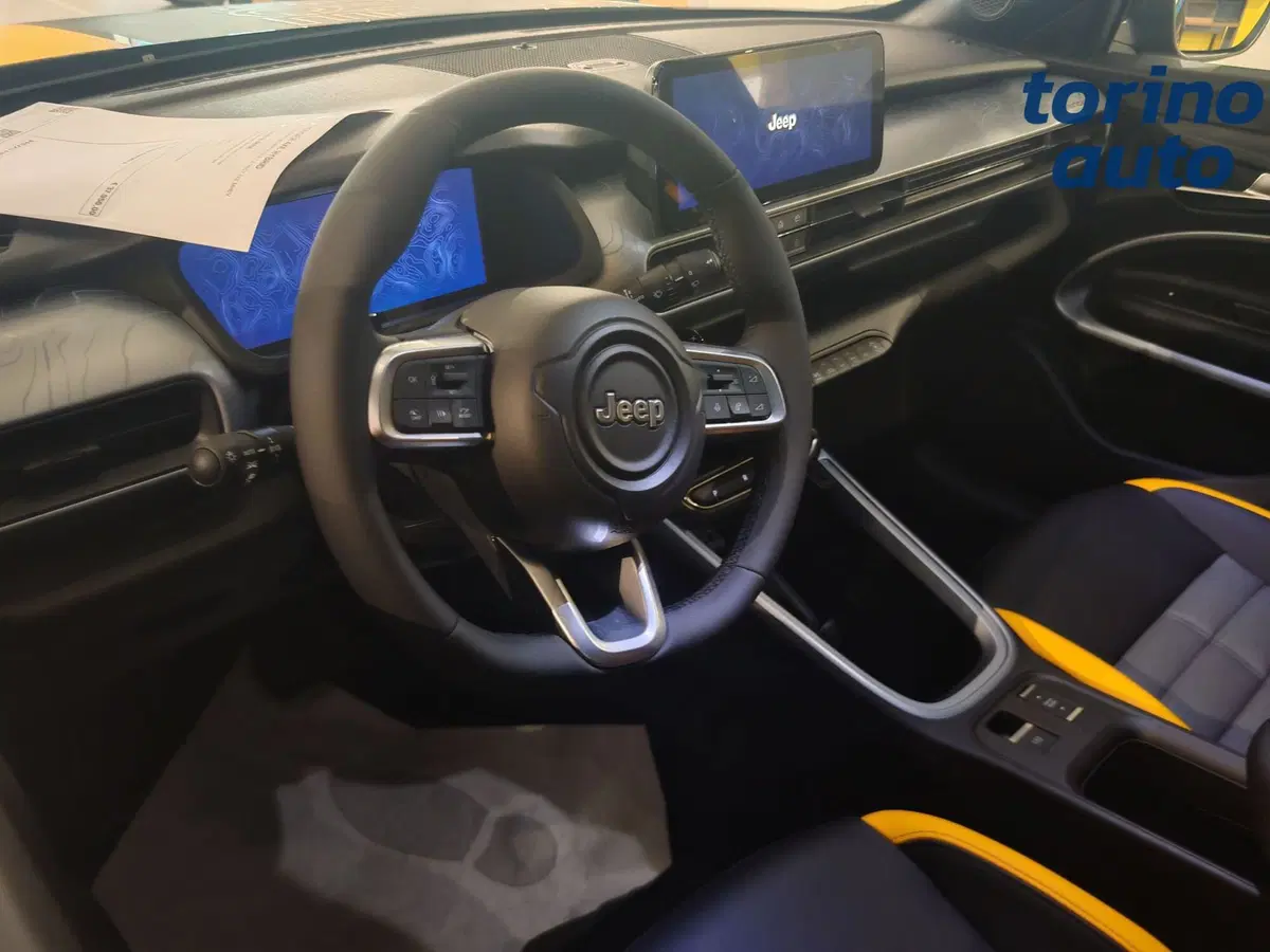 Jeep Avenger nuova a Torino (9)