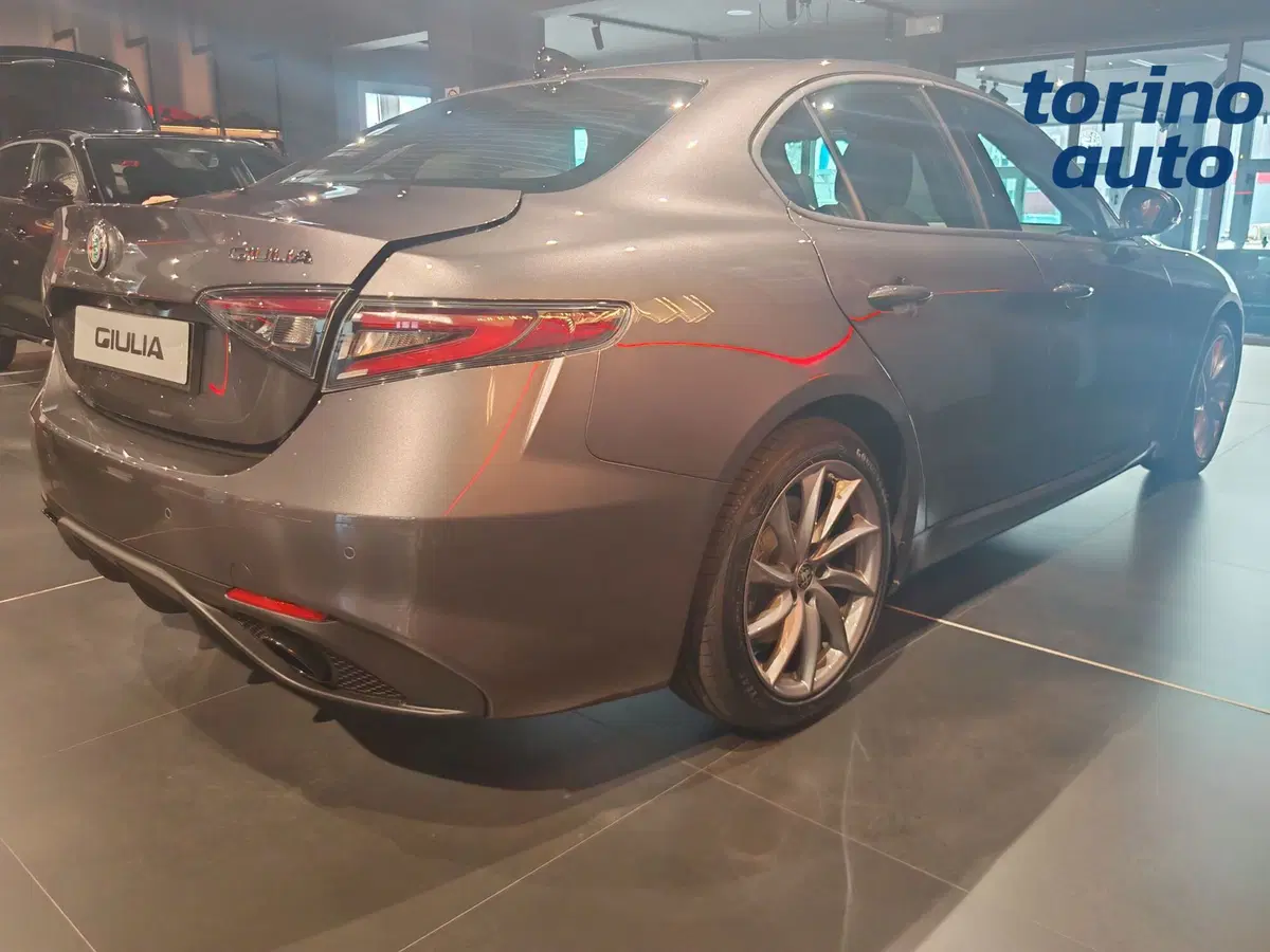 Alfa Romeo Giulia nuova a Torino (5)