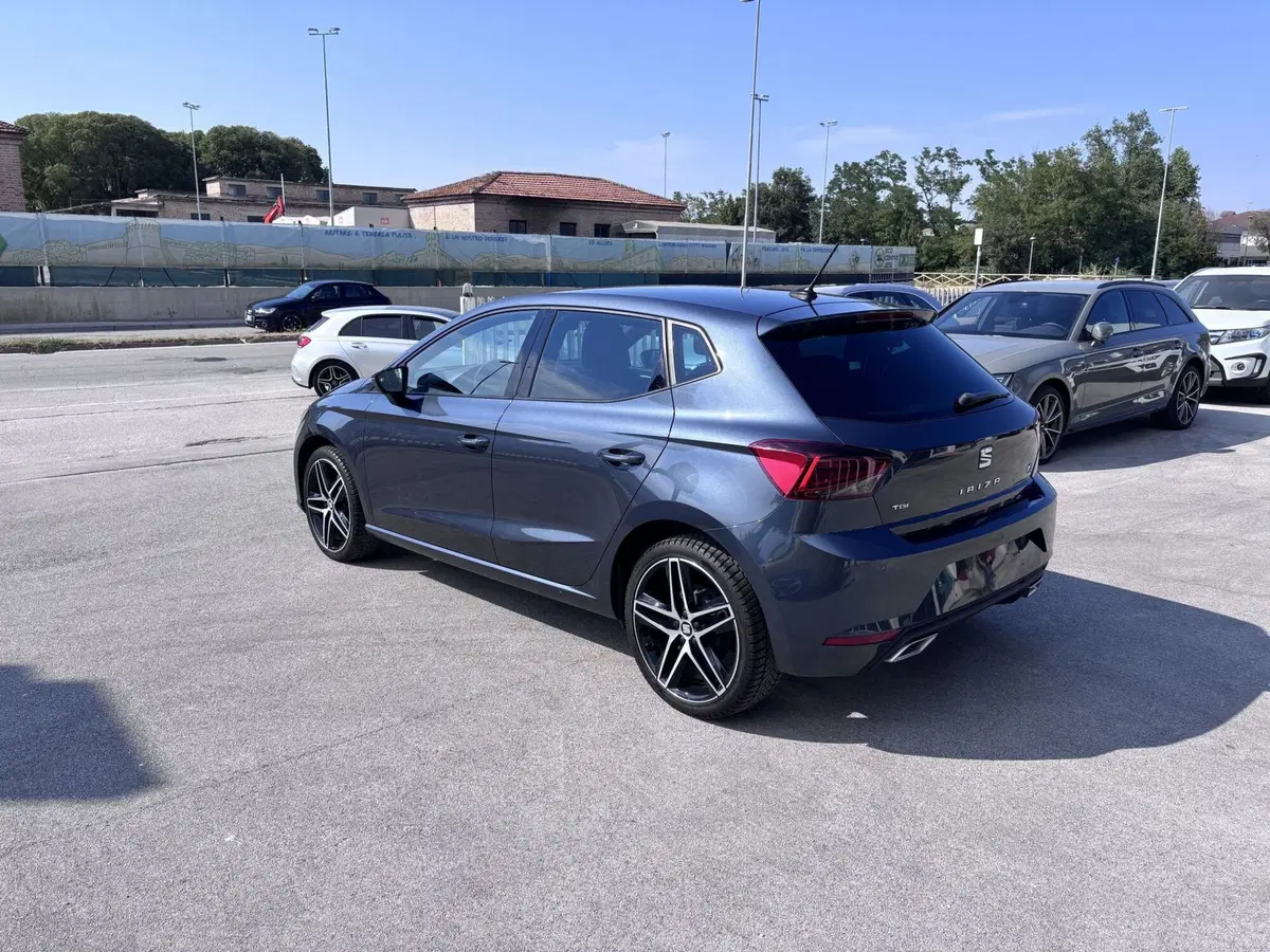 SEAT Ibiza usata a Ancona (7)