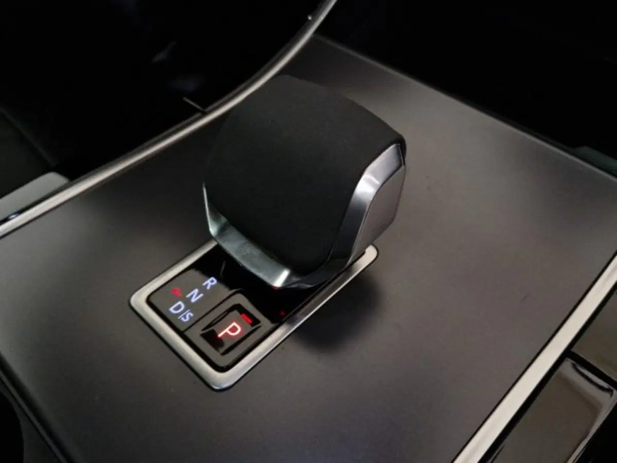 Land Rover Range Rover Evoque usata a Livorno (20)