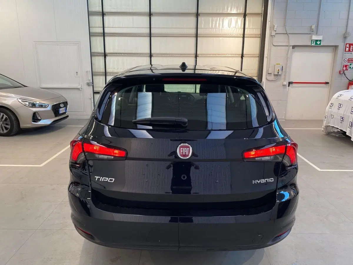 Fiat Tipo Station Wagon nuova a Milano (4)
