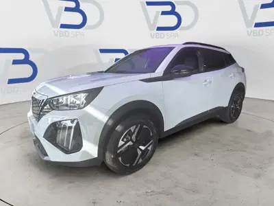 Peugeot 2008 1.2 turbo Allure 100cv nuova a Settala