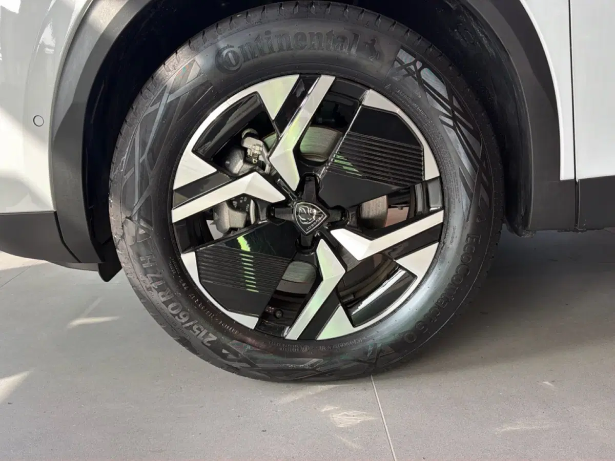 Peugeot 2008 nuova a Milano (11)