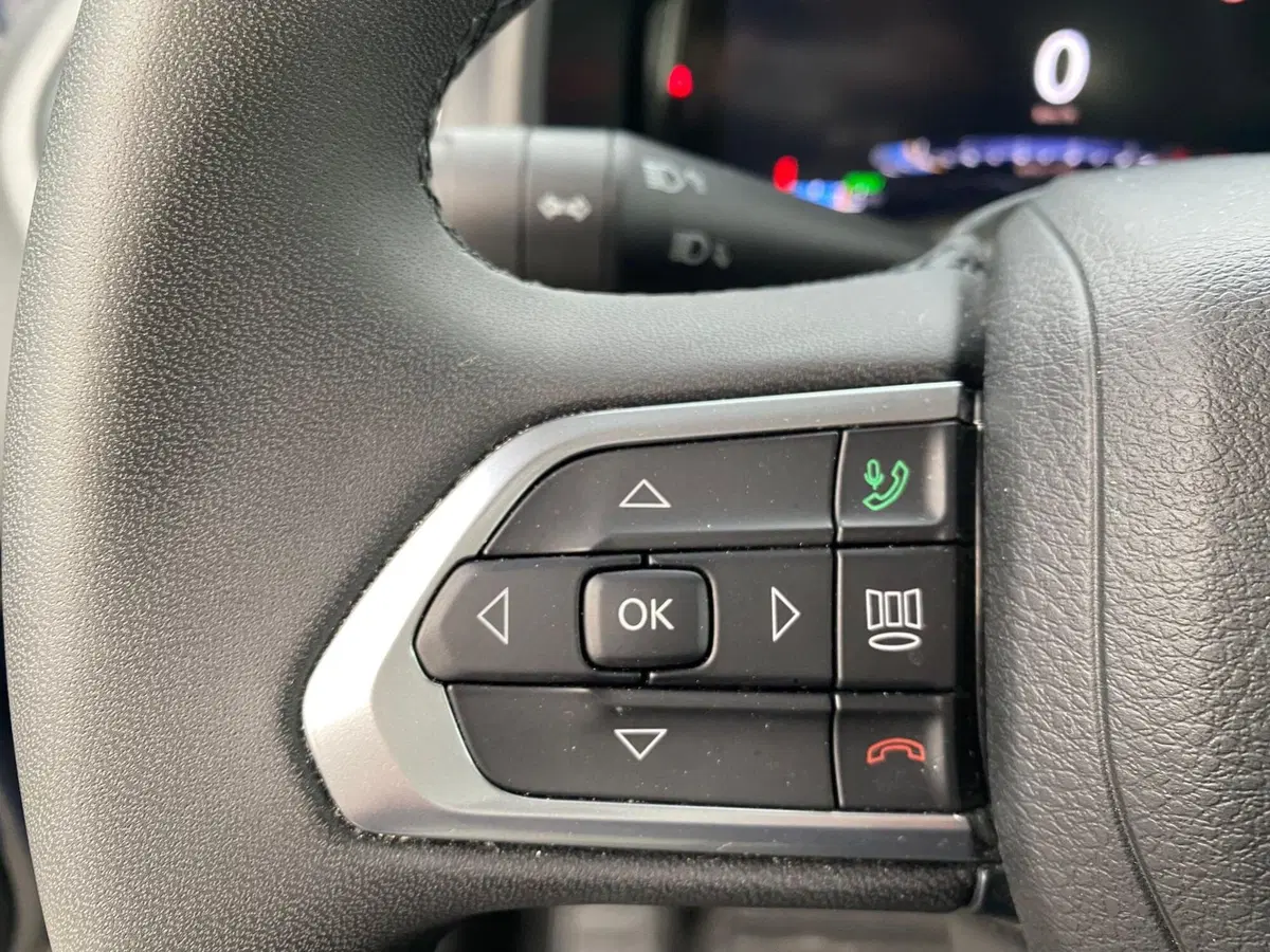 Jeep Renegade usata a Milano (15)