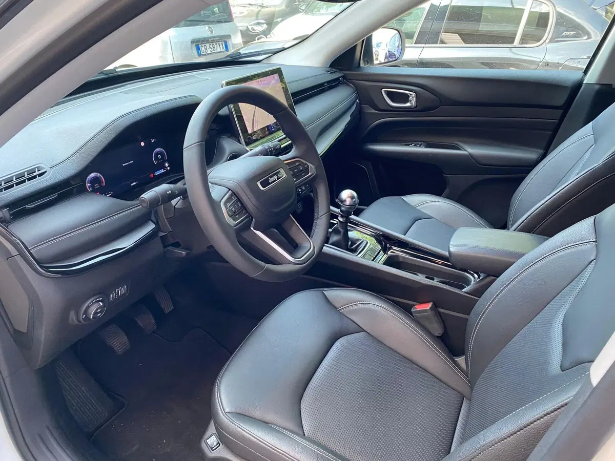 Jeep Compass usata a Milano (16)