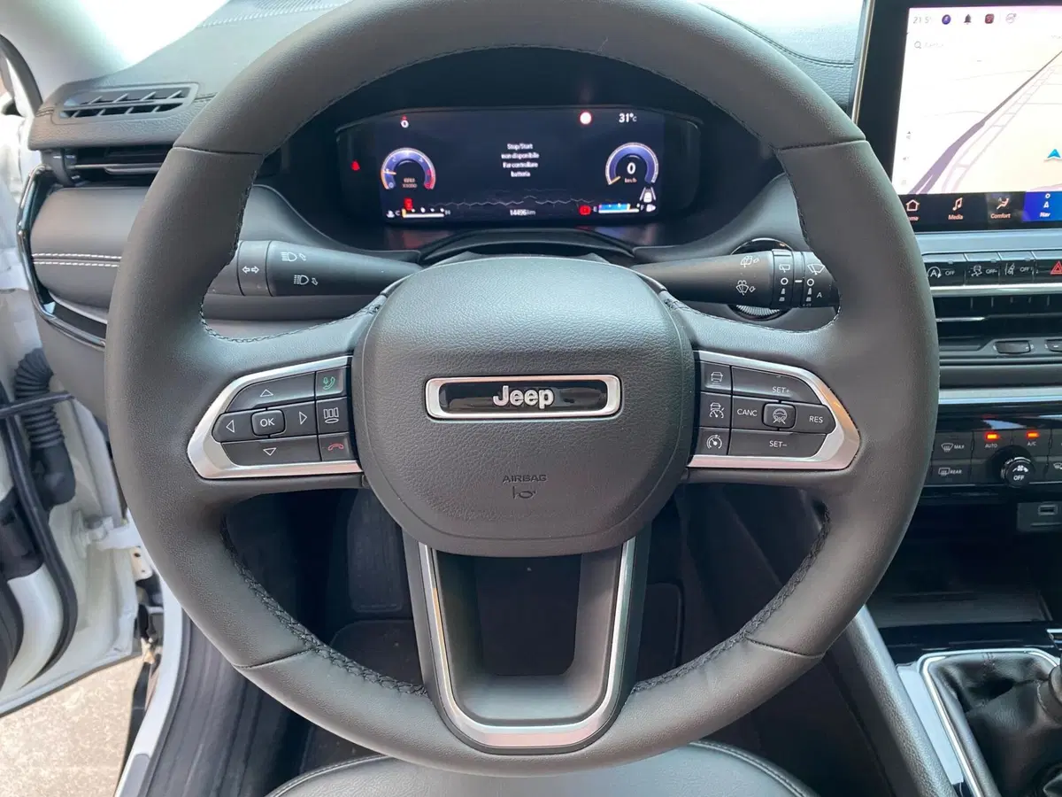 Jeep Compass usata a Milano (18)
