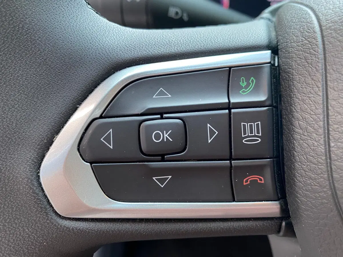 Jeep Compass usata a Milano (20)