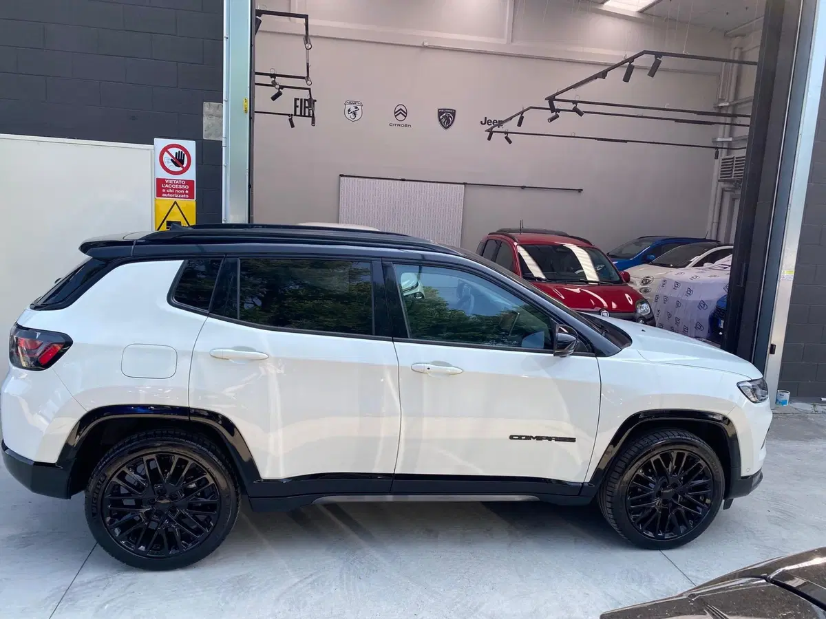 Jeep Compass usata a Milano (6)