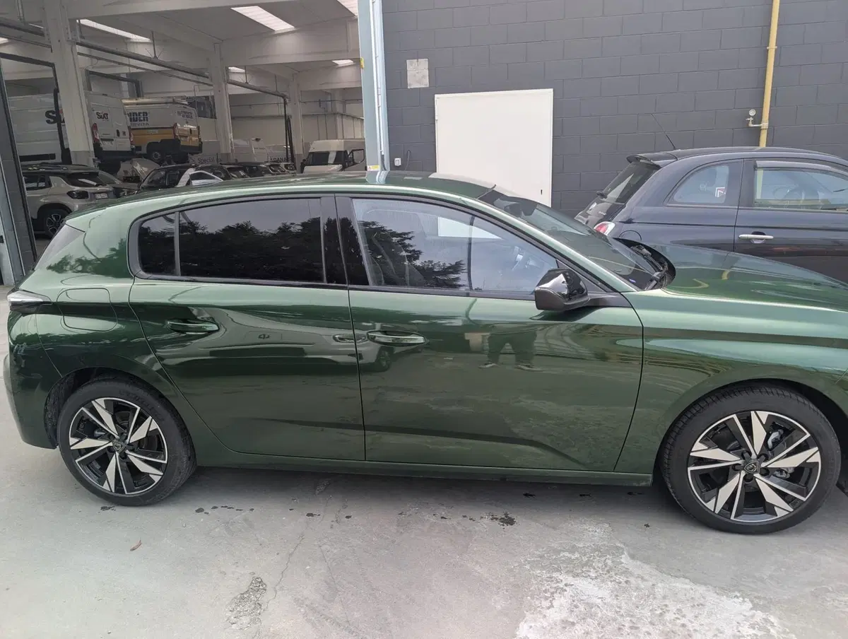 Peugeot 308 nuova a Milano (6)