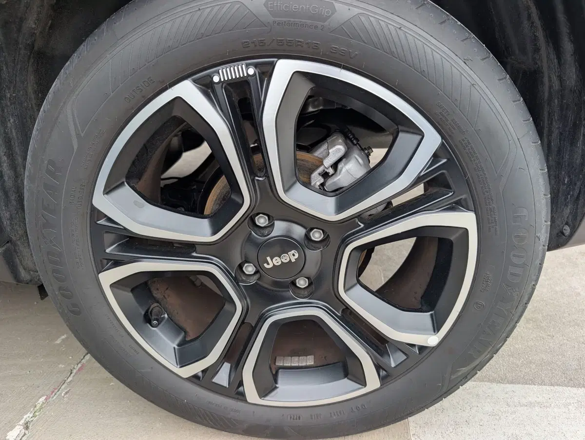 Jeep Avenger usata a Milano (7)