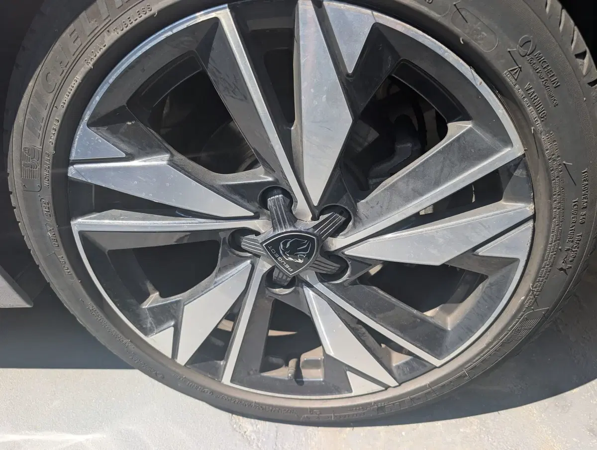 Peugeot 308 SW usata a Milano (9)