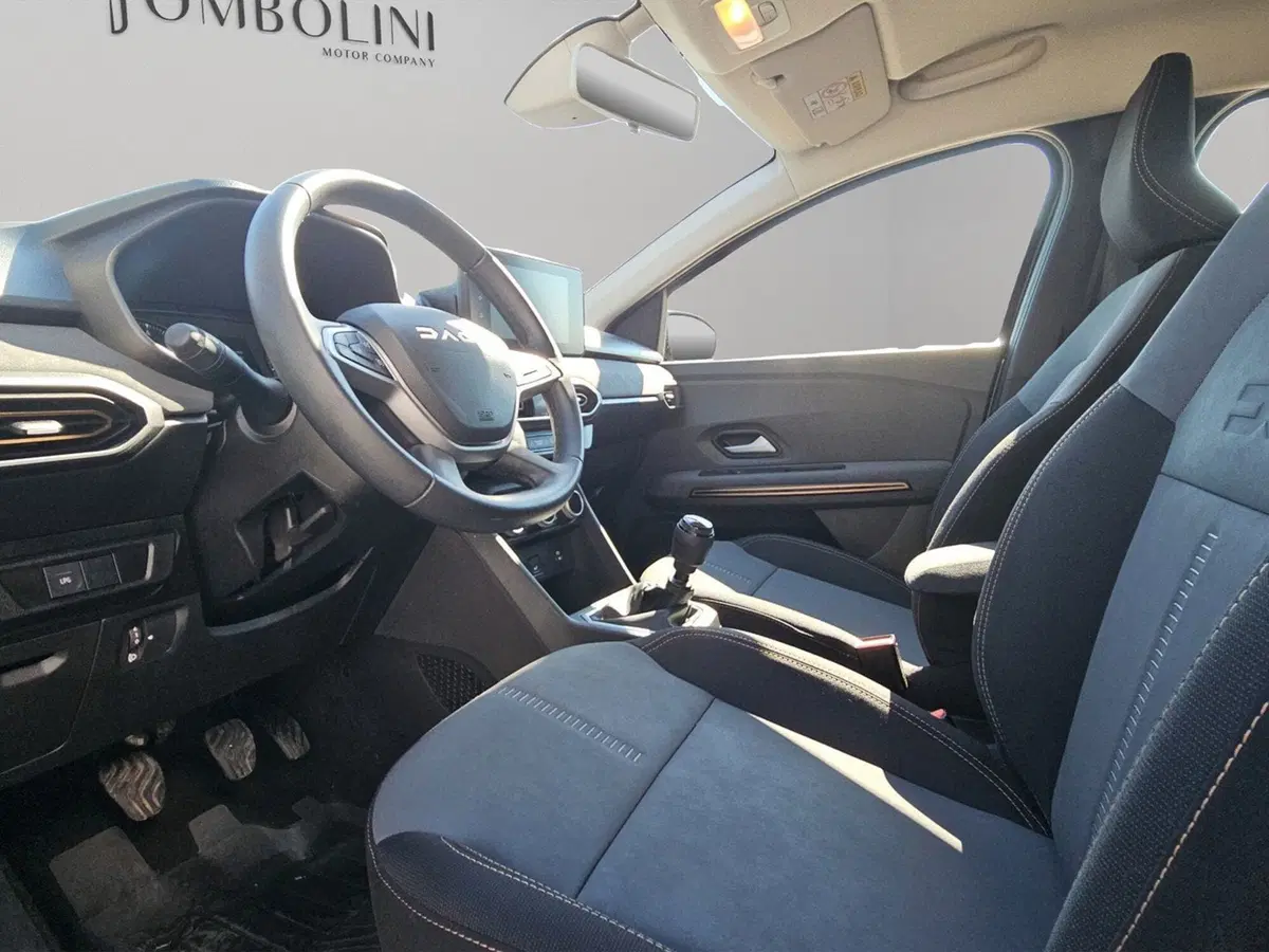 Dacia Sandero usata a Perugia (10)
