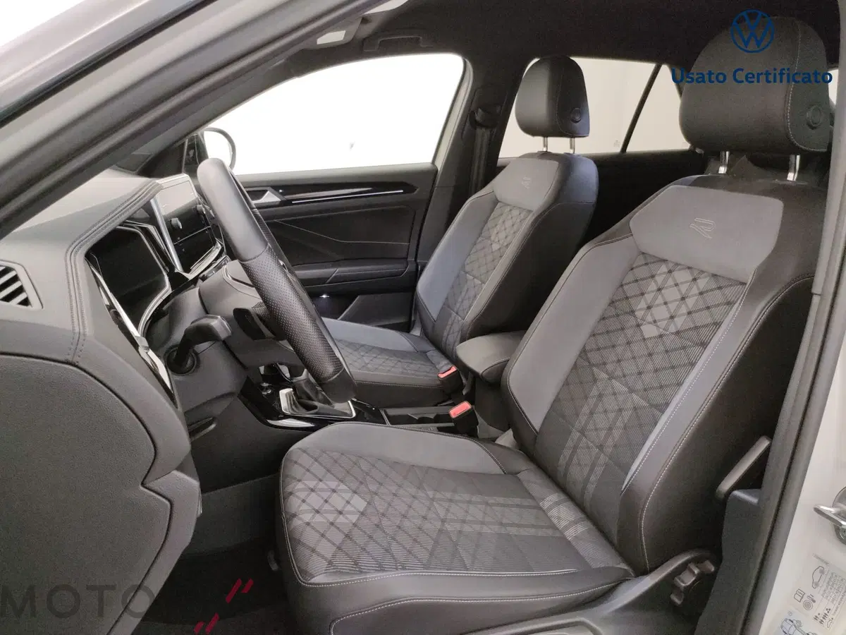 Volkswagen T-Roc usata a Varese (11)