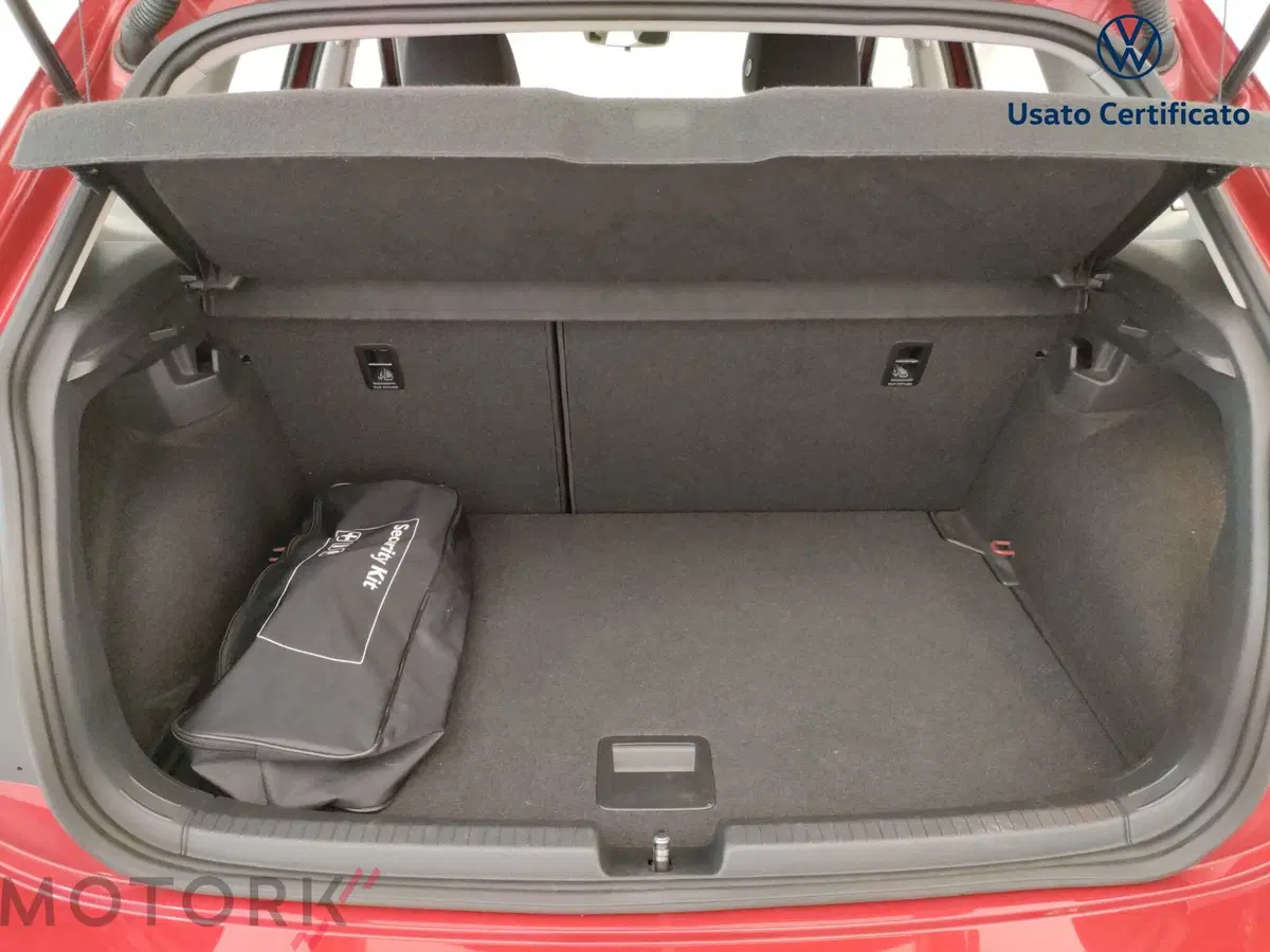 Volkswagen Polo usata a Varese (9)
