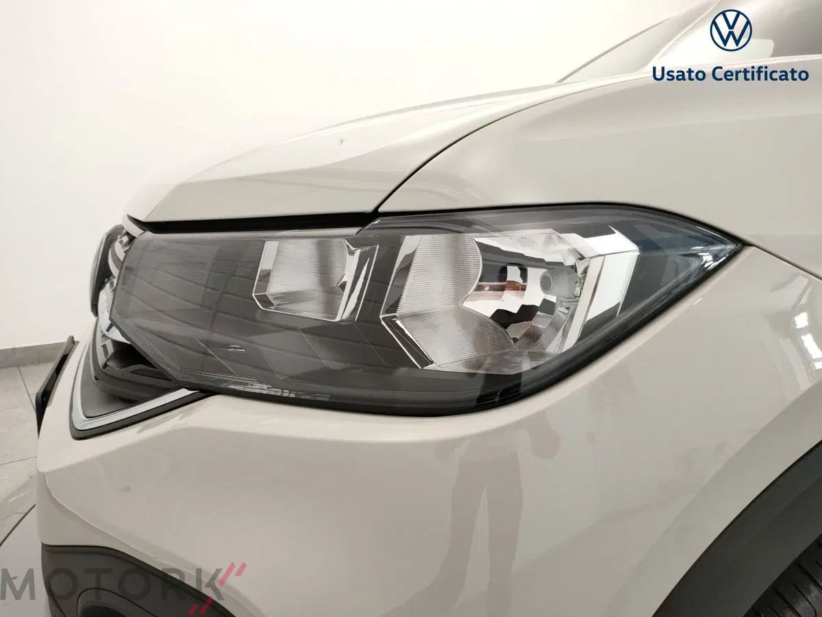 Volkswagen T-Cross usata a Varese (7)