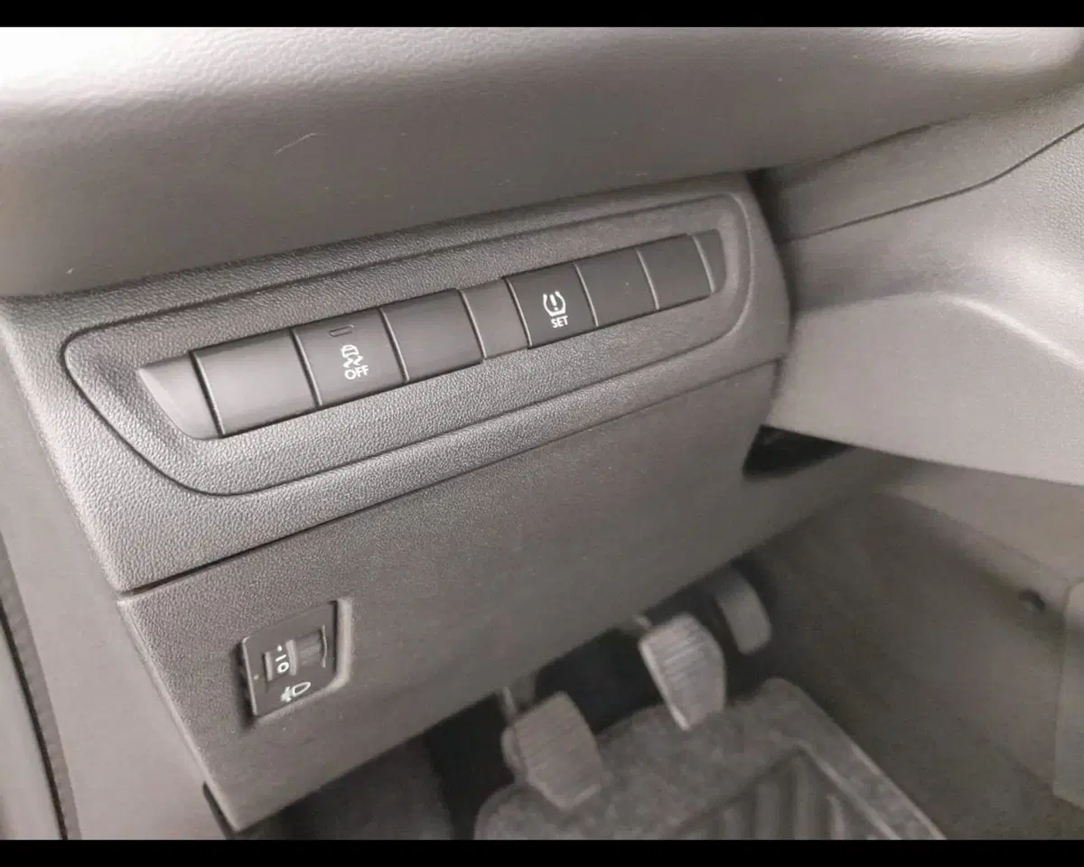 Peugeot 208 usata a Alessandria (18)