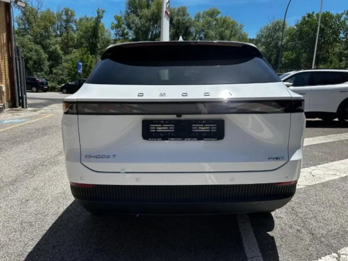 Omoda Omoda 7 SHS-P nuova a Potenza (4)