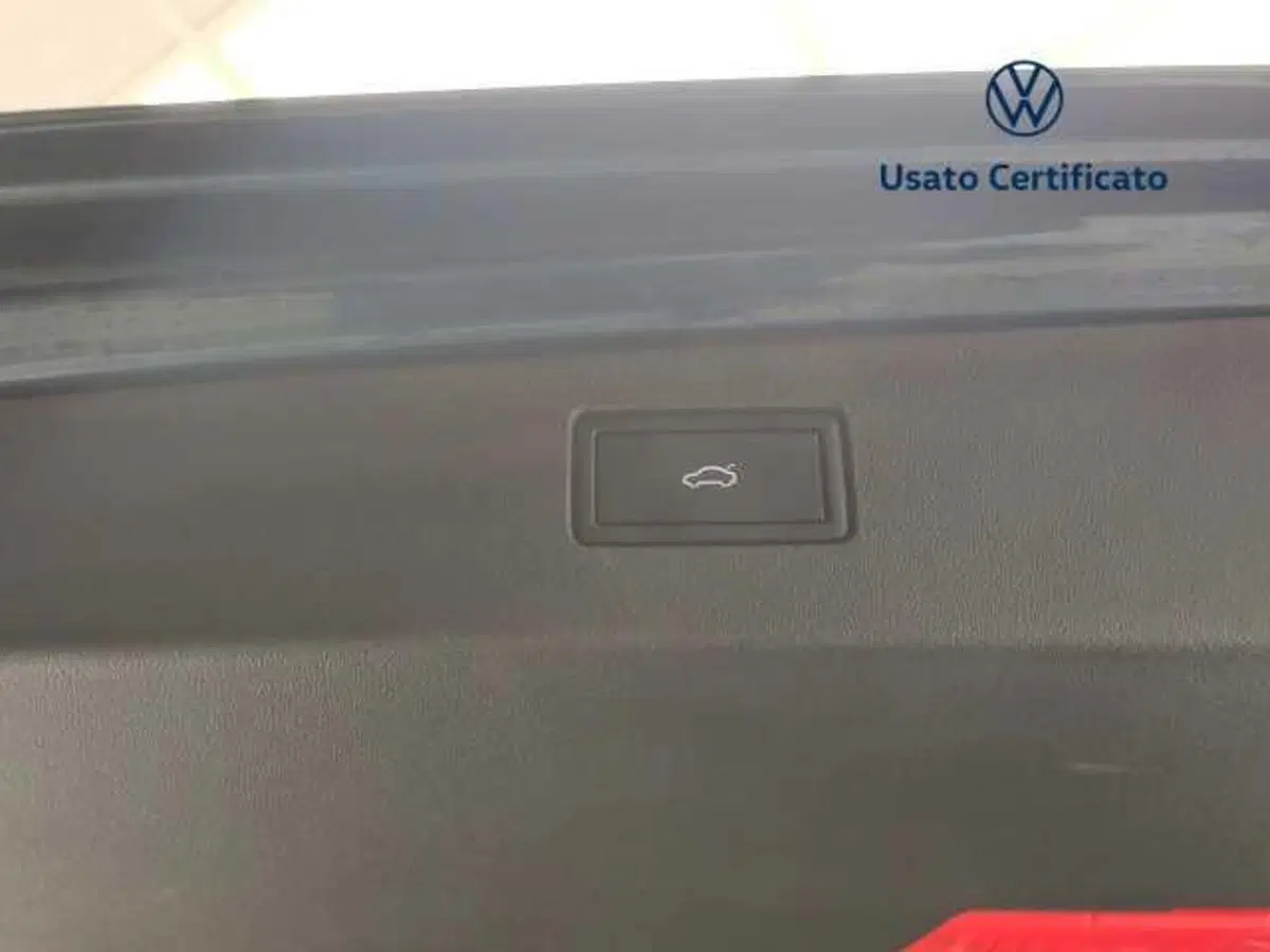 Volkswagen Tiguan usata a Avellino (18)