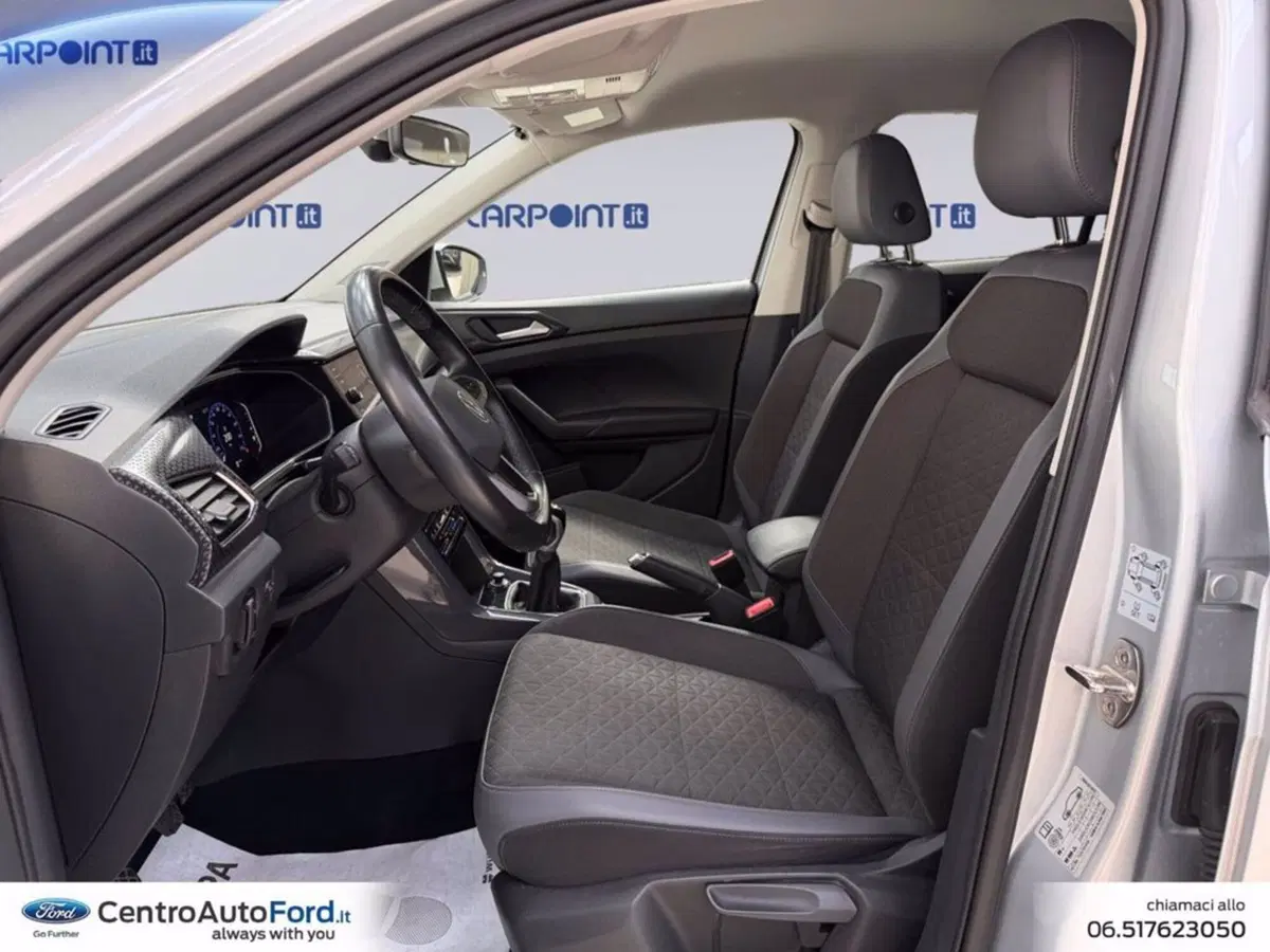 Volkswagen T-Cross usata a Roma (9)