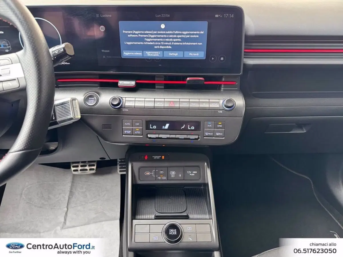 Hyundai Kona usata a Roma (11)