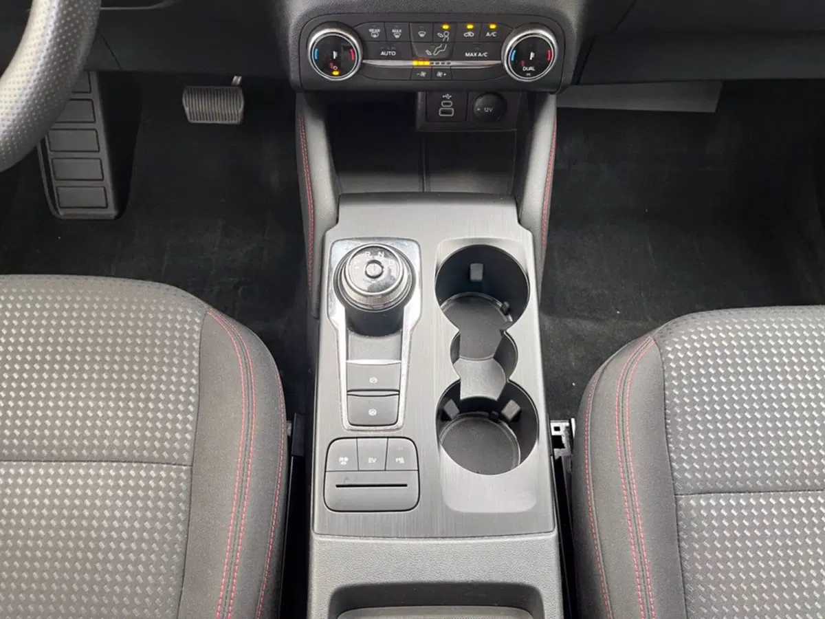 Ford Kuga usata a Milano (16)