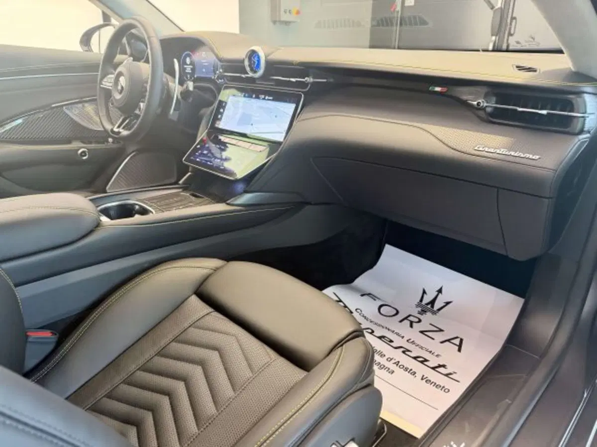 Maserati Granturismo nuova a Torino (10)