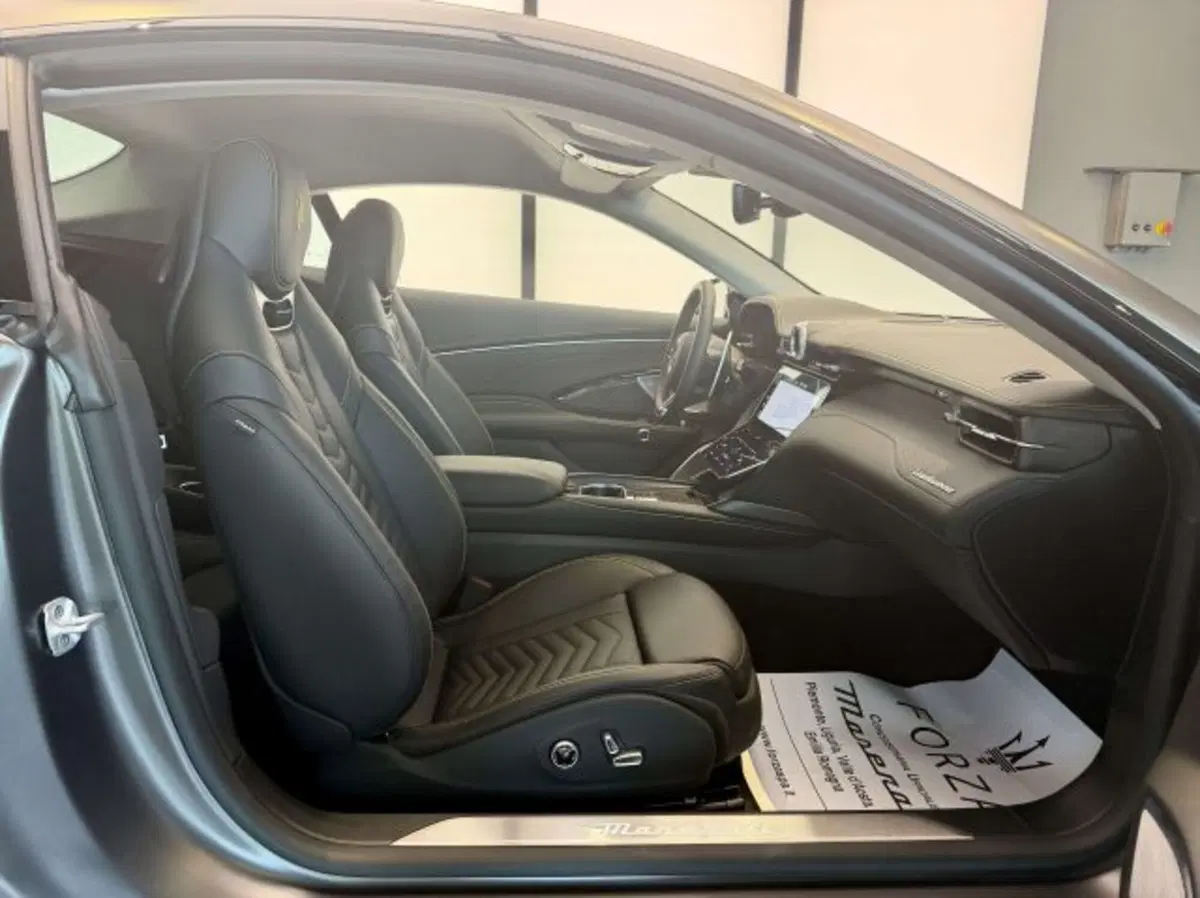 Maserati Granturismo nuova a Torino (13)
